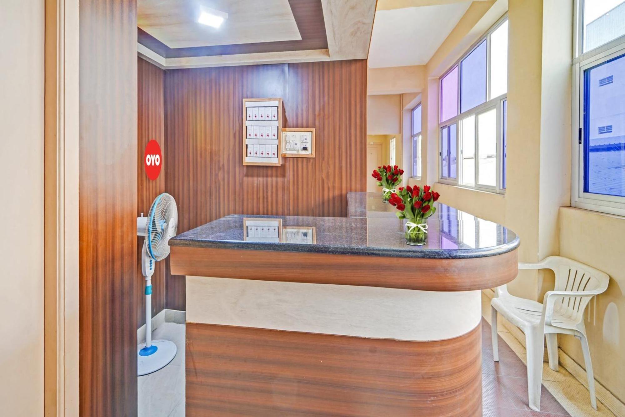 Hotel O City Lodge イーロードゥ エクステリア 写真